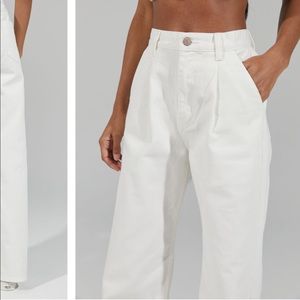 NWT BDG Lea high waisted flare jean - white